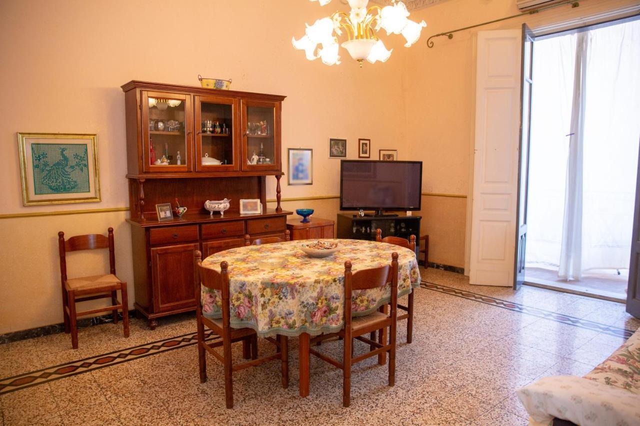 Rivivi Gli Anni '60 Apartment Catania Ngoại thất bức ảnh
